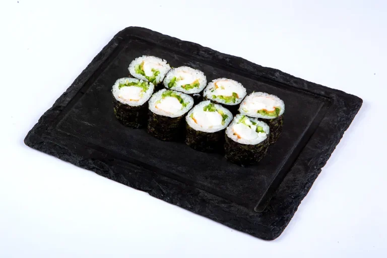 ები მაკი (8 ნაჭერი) - კრევეტი, კიტრი, ბრინჯი, სეზამი და ნორი