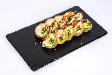 ცხელი სამურაი (10 ნაჭერი) - ორაგული, კრაბი, ჰიაში სალათი, ნაღების ყველი, ტობიკო და ცხარე სოუსი