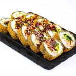 ცხელი ზაფხული (10 ნაჭერი) - ახალი ორაგული, ნაღების ყველი, კიტრი, ტერიაკის სოუსი და სეზამი