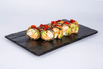 ცხელი ტოკიო (8 ნაჭერი) - ახალი ორაგული, კრევეტი ტემპურაში, ნაღების ყველი, ტობიკო და სალათის ფოთოლი