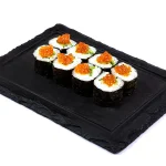 იკურა მაკი (8 ნაჭერი) - ორაგულის ხიზილალა, ნაღების ყველი, კიტრი, ბრინჯი და ნორი