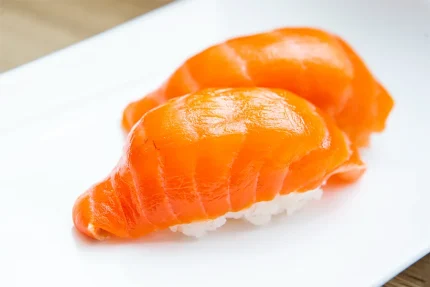 საკე ნიგირი (2 ნაჭერი) - ახალი ორაგული და ბრინჯი